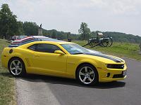 7 Camaros at Gettysburg Battle Monument 
 
Blackhawk6 
CruznSS 
Ordieman 
Funsyz69 
Steers 
DIGthat2SS 
Ray