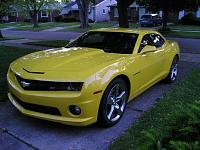 Mom and Dad's Camaro 3 days after they got it.  They showed up with it and suprised me.  Already had 700 miles on it!