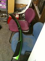 split paint on the spoiler. inside black, outside green