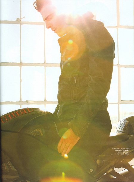 Name:  ZQ4.jpg
Views: 598
Size:  78.7 KB