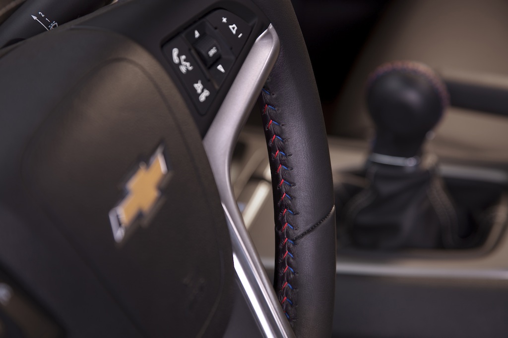 Name:  2012-Camaro-45th-SE-0204.jp.jpg
Views: 41297
Size:  92.9 KB