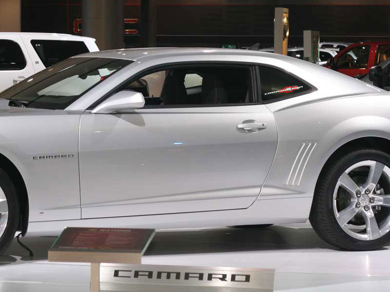 Name:  silver-camaro-Cutout-bowtie-RedWhite.jpg
Views: 16153
Size:  53.1 KB