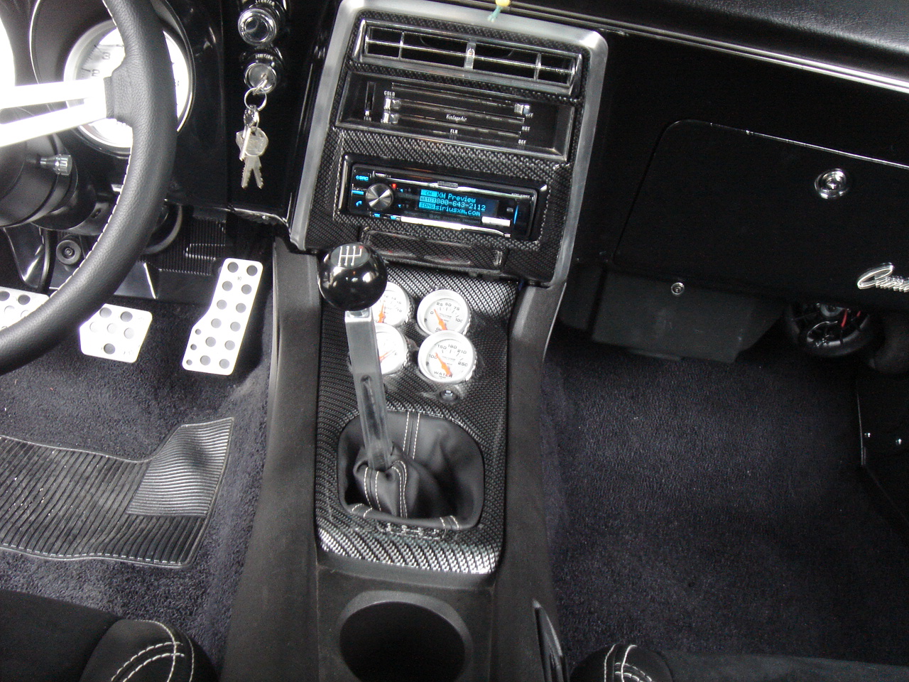 A Few Interior Pics Of My 68 Camaro With Single Din Radio
