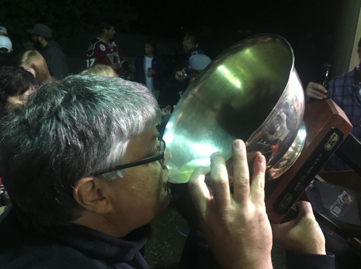 Name:  sip from the Cup.jpg
Views: 655
Size:  98.3 KB