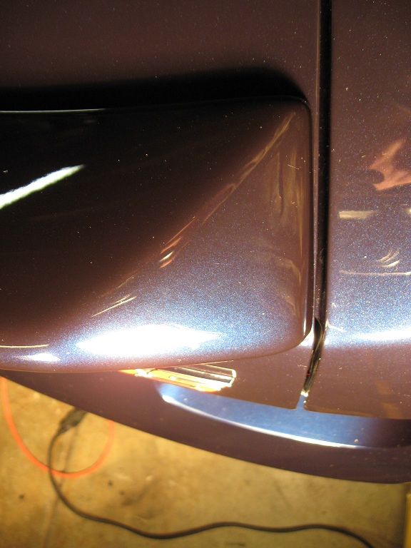 Name:  ZL spoiler installed 017.JPG
Views: 796
Size:  153.7 KB