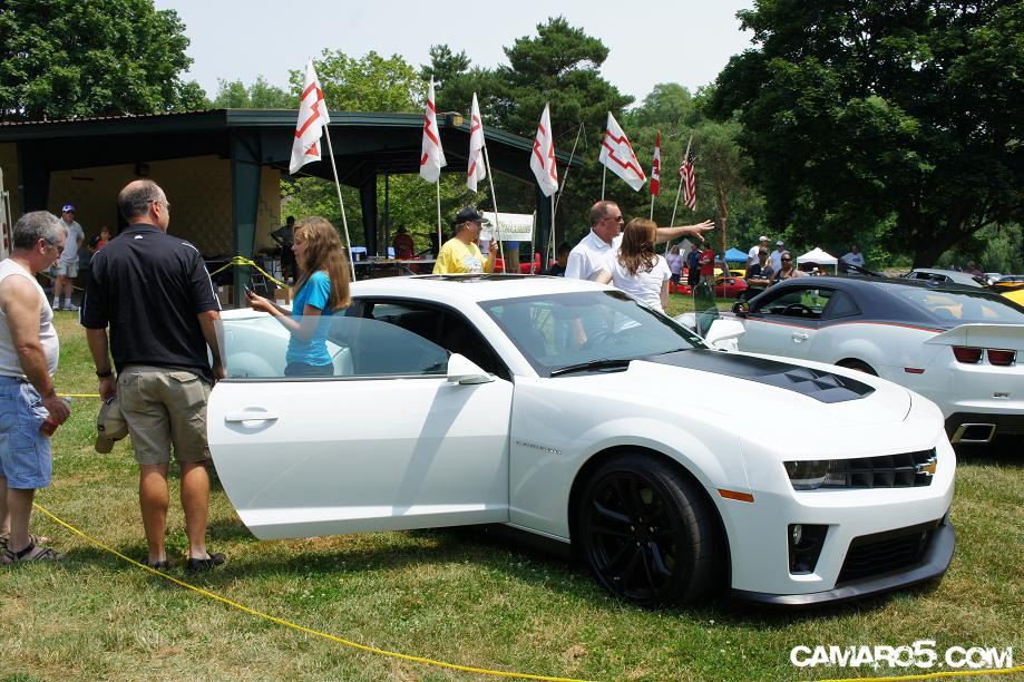 Name:  white-camaro-zl1-1.jpg
Views: 28343
Size:  288.5 KB