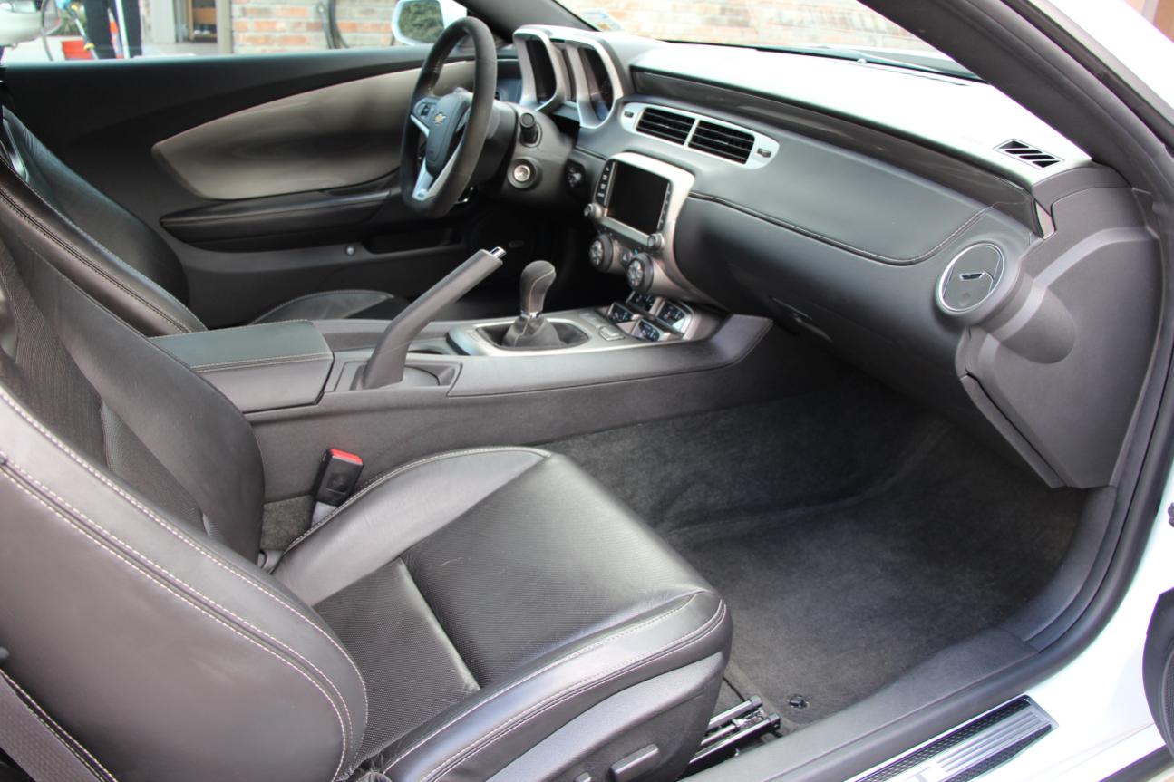 Name:  4.3 - Right Front Interior 2.jpg
Views: 1204
Size:  121.4 KB
