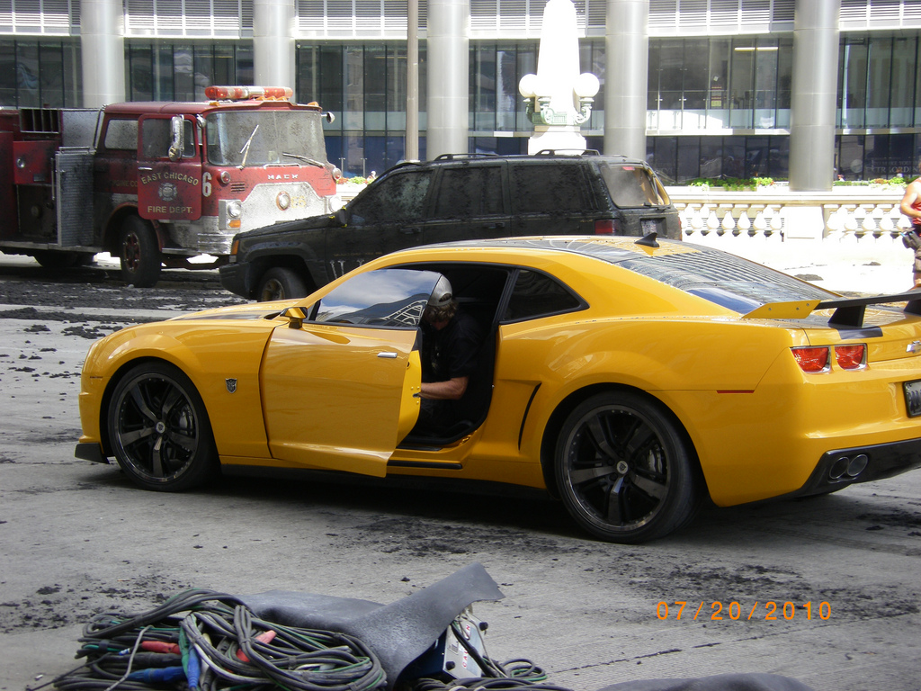 Name:  transformers3-bumblebee-camaro-2.jpg
Views: 24536
Size:  441.3 KB