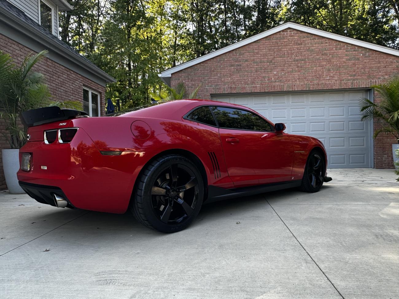 2010 2SS Victory Red